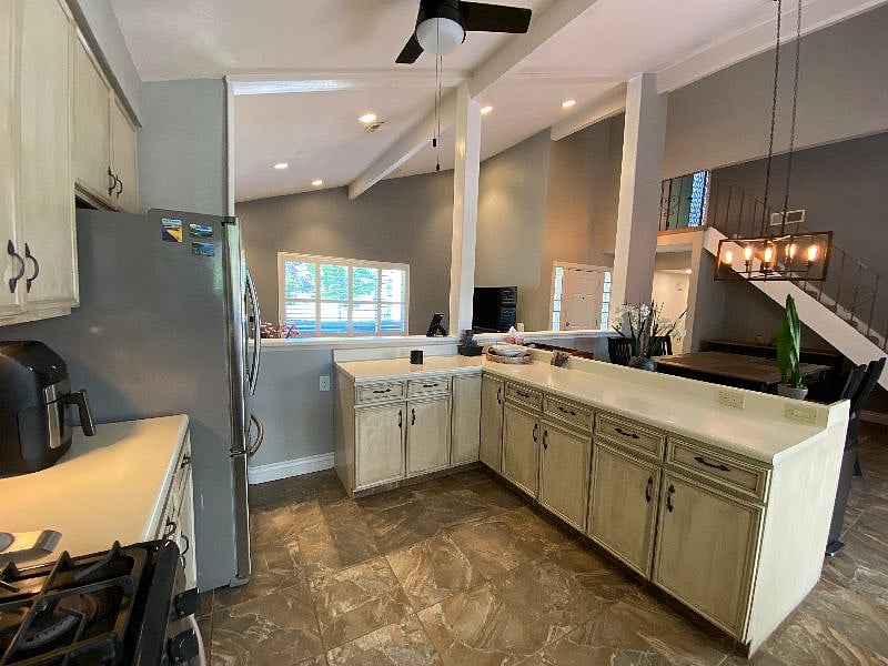 Furnished Finder property 382873_1 photo 16