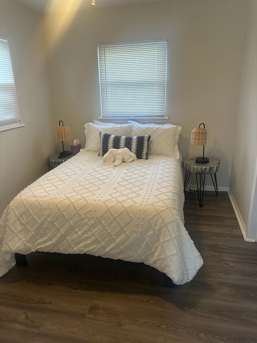 Furnished Finder property 382875_1 photo 3