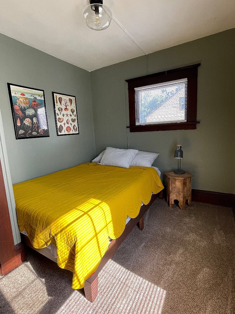 Second bedroom. Can be converted to home/remote office. 