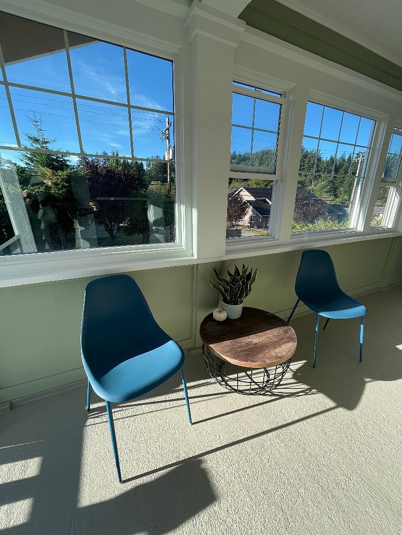 A relaxing place to read or have coffee. 