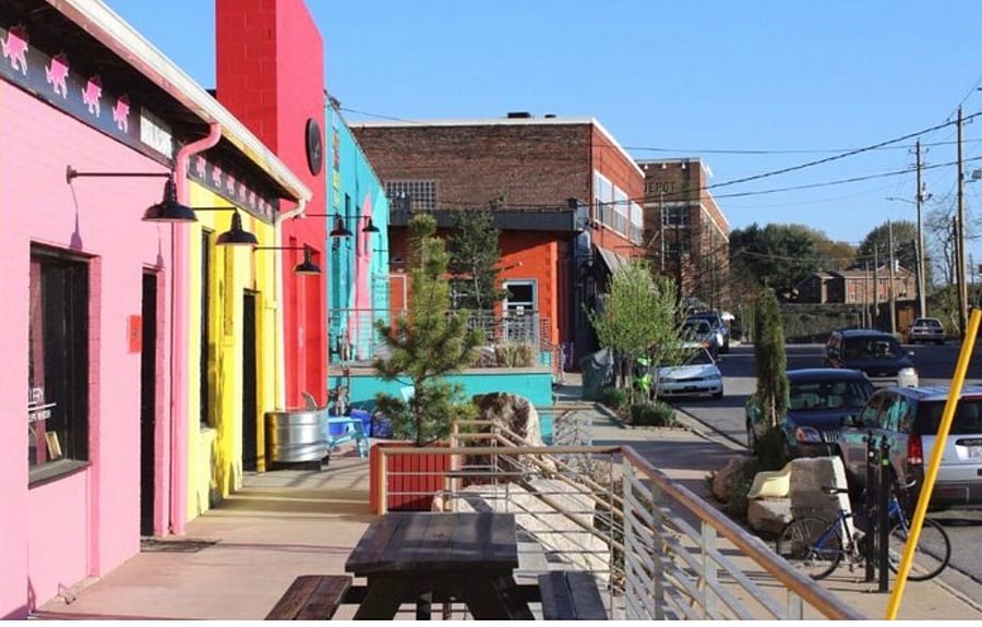 11 mins from River Arts District.