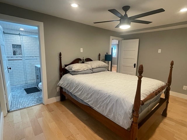 PRIMARY BEDROOM WITH ENSUITE