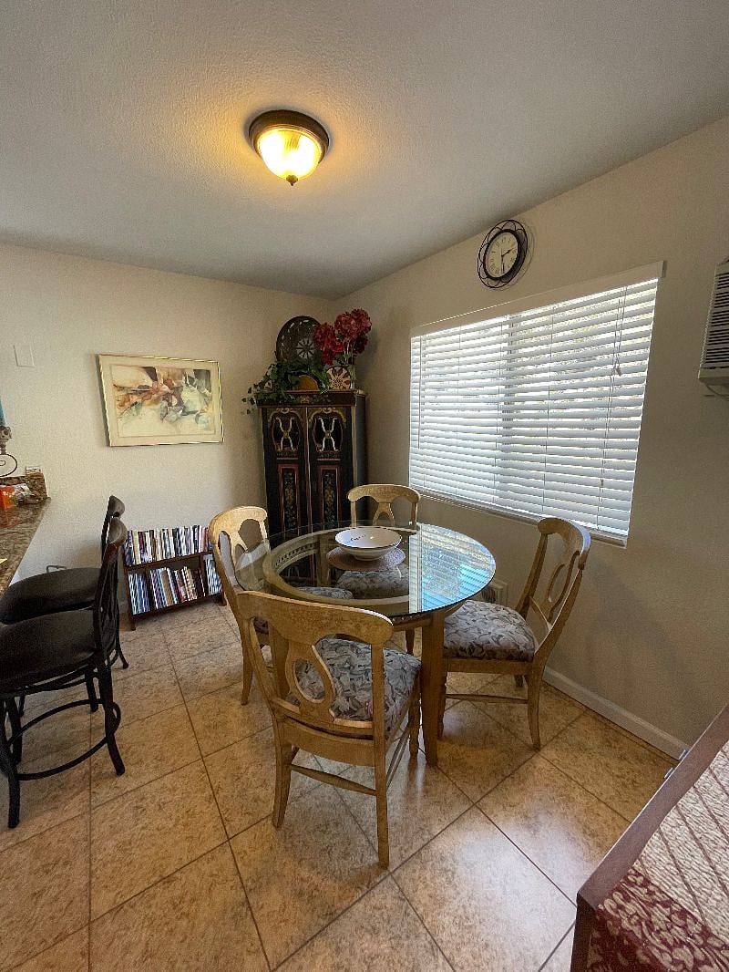 Furnished Finder property 383101_1 photo 4
