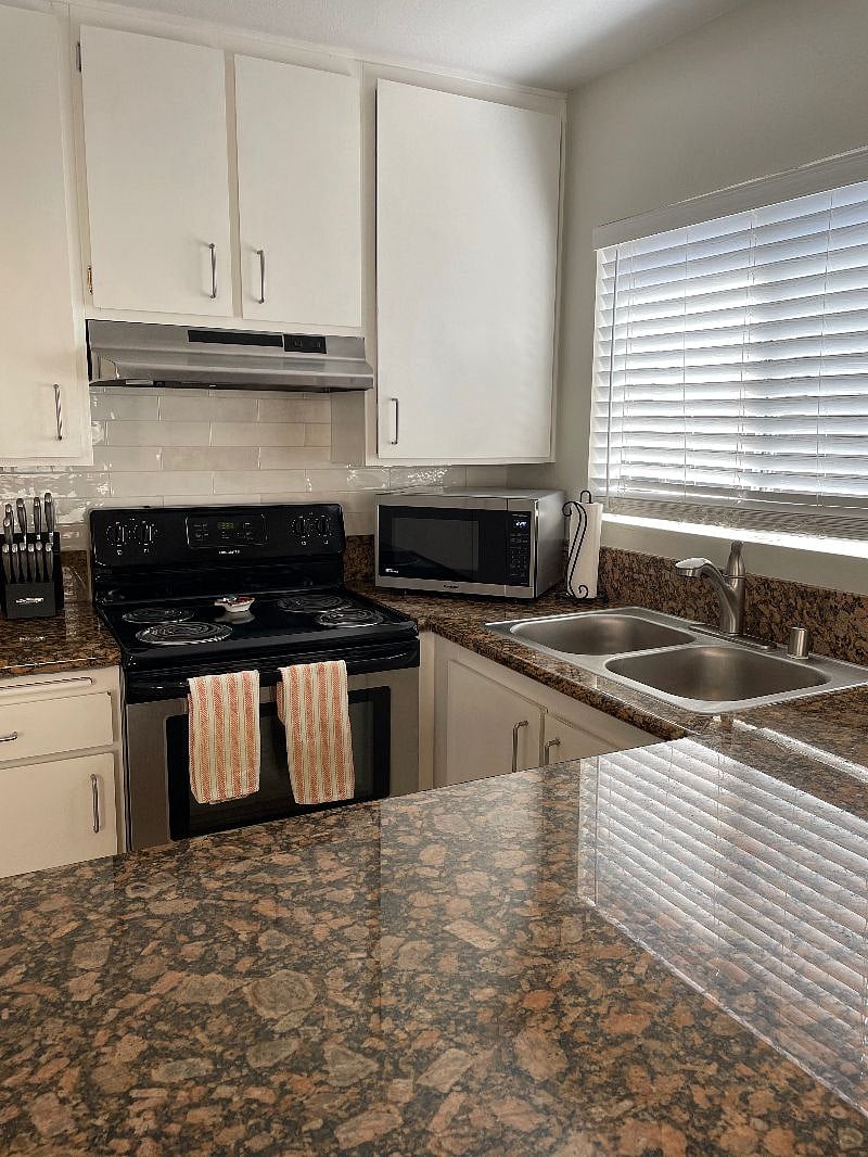 Furnished Finder property 383101_1 photo 9