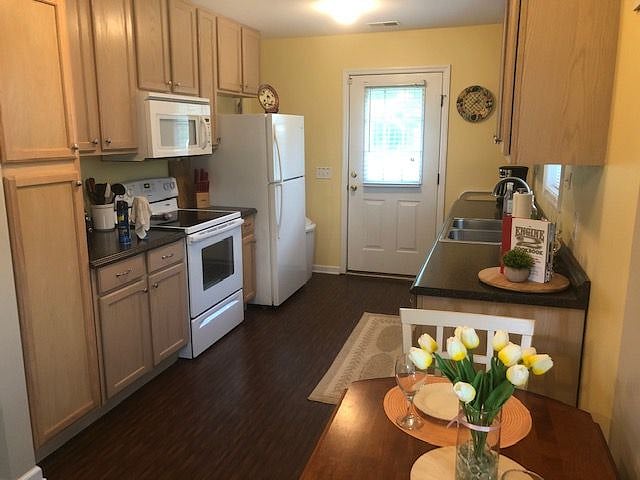Furnished Finder property 383116_1 photo 7