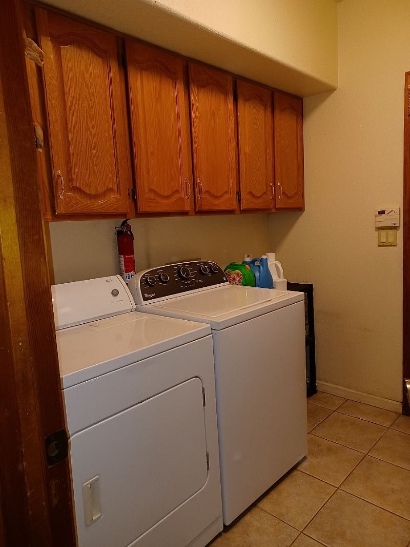 Laundry room
Washer
Dryer