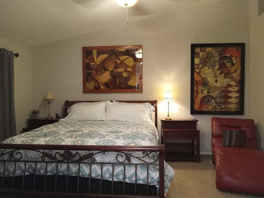 Mater bedrooom
comfortable chaise to read or relax