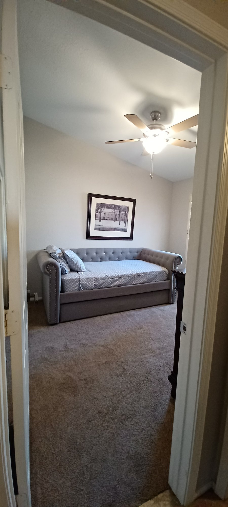 Bedroom 3
2 twin bed
bottom pull out second twin bed