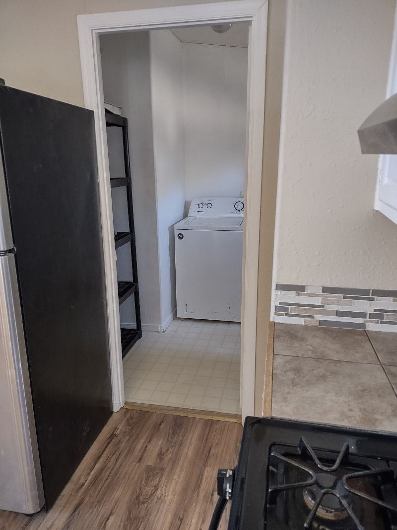 Furnished Finder property 383198_1 photo 2