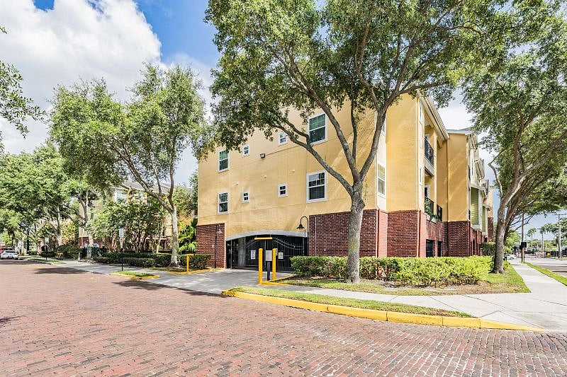 Furnished Finder property 383233_1 photo 22