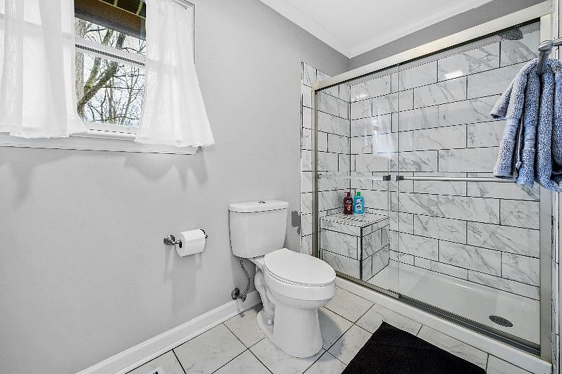 3rd bedroom en-suite full bath