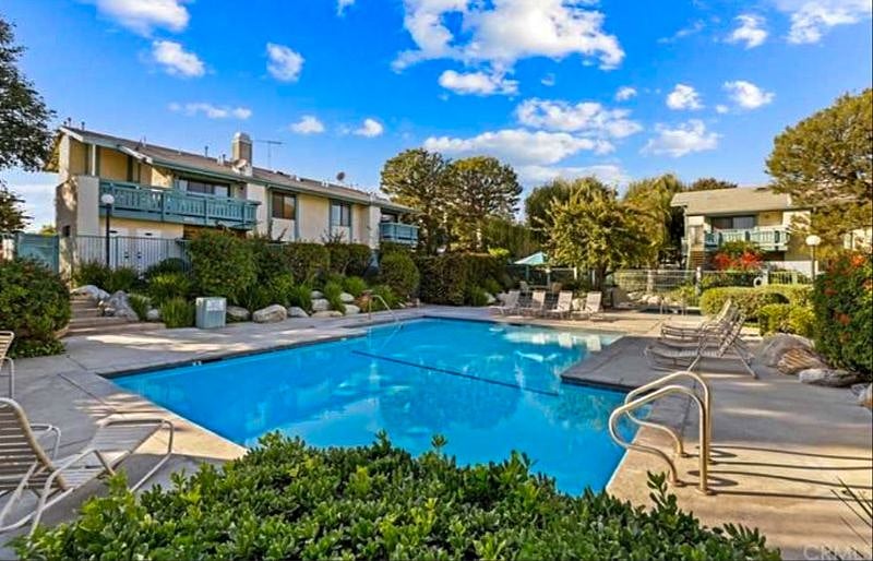 Furnished Finder property 383257_1 photo 9