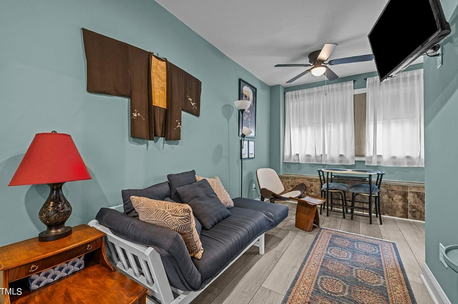 Furnished Finder property 383304_2 photo 7