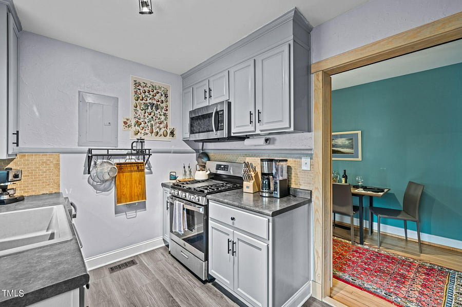 Furnished Finder property 383304_3 photo 8