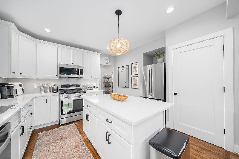 Furnished Finder property 383413_1 photo 12