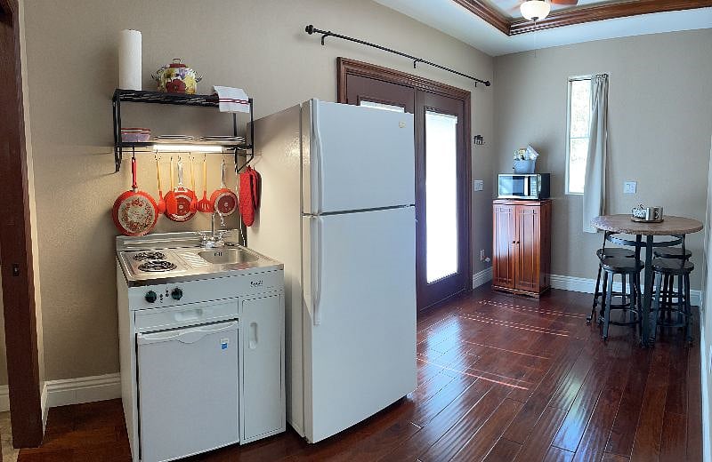 Furnished Finder property 383421_2 photo 4