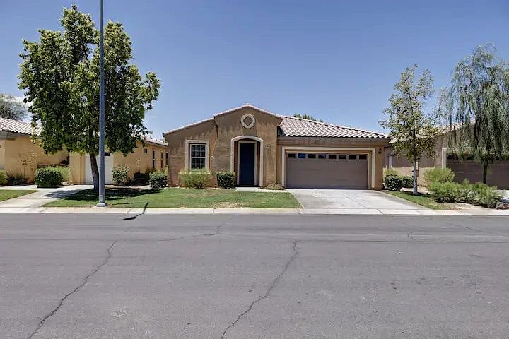 Furnished Finder property 383432_1 photo 3