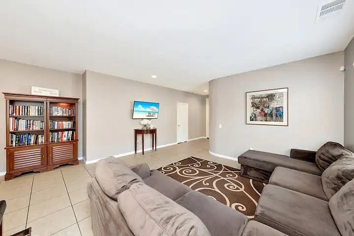 Furnished Finder property 383432_1 photo 4