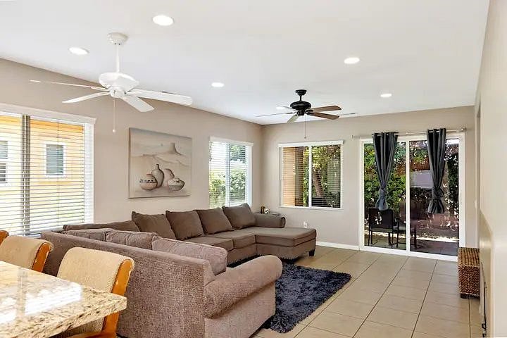 Furnished Finder property 383432_1 photo 9