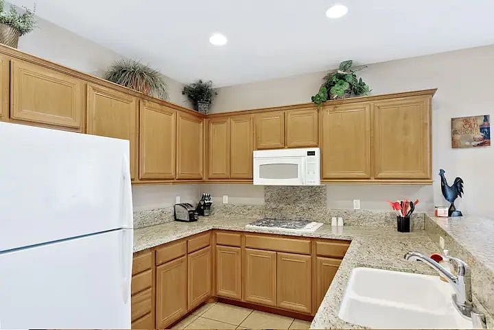 Furnished Finder property 383432_1 photo 12