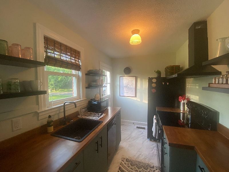 Furnished Finder property 383433_1 photo 12
