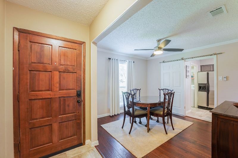 Furnished Finder property 383516_1 photo 3