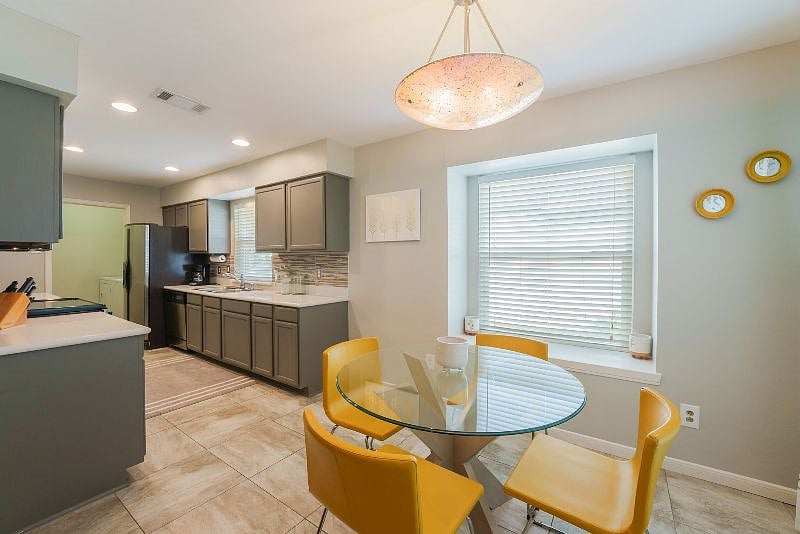 Furnished Finder property 383516_1 photo 12