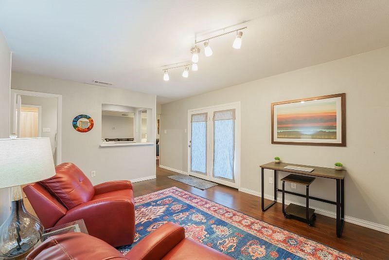 Furnished Finder property 383516_1 photo 31