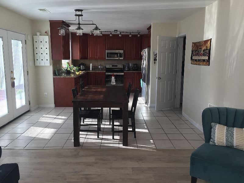 Furnished Finder property 383568_1 photo 4