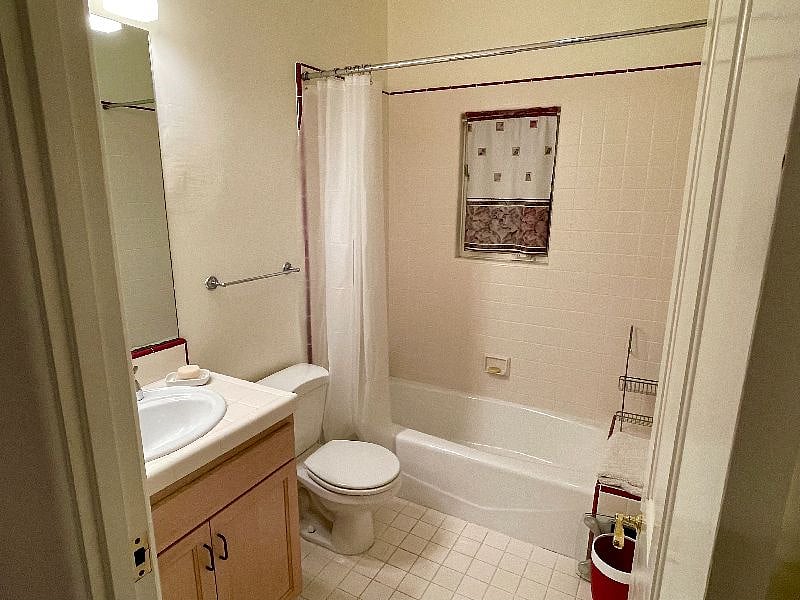 Furnished Finder property 383645_1 photo 9