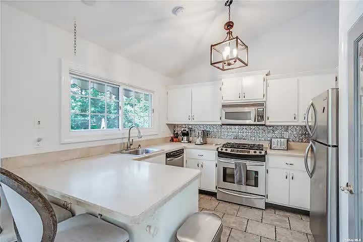 Furnished Finder property 383696_1 photo 8
