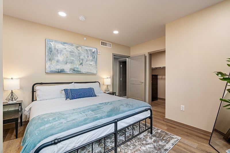 Furnished Finder property 383699_1 photo 23