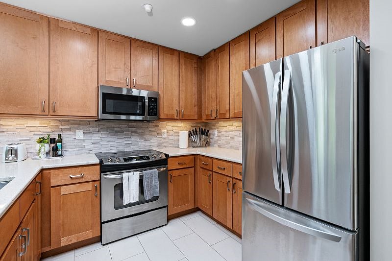 Furnished Finder property 383699_1 photo 18