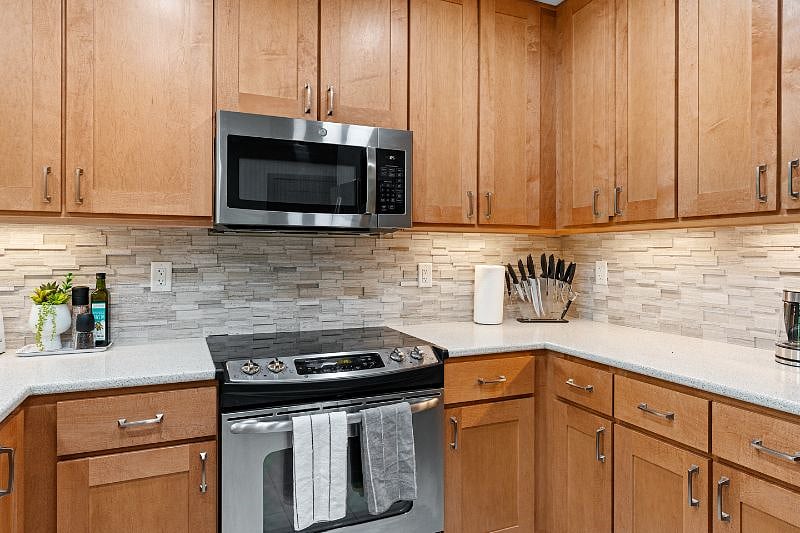 Furnished Finder property 383699_1 photo 17