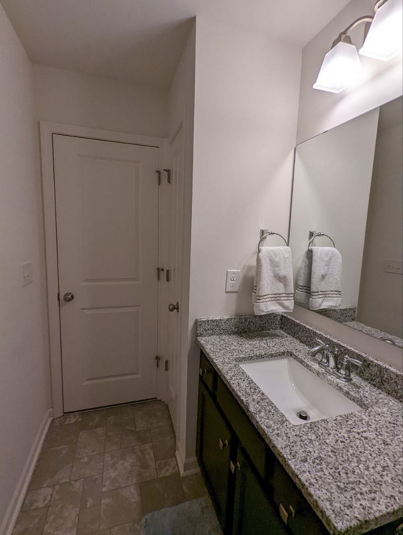 Furnished Finder property 383727_2 photo 14