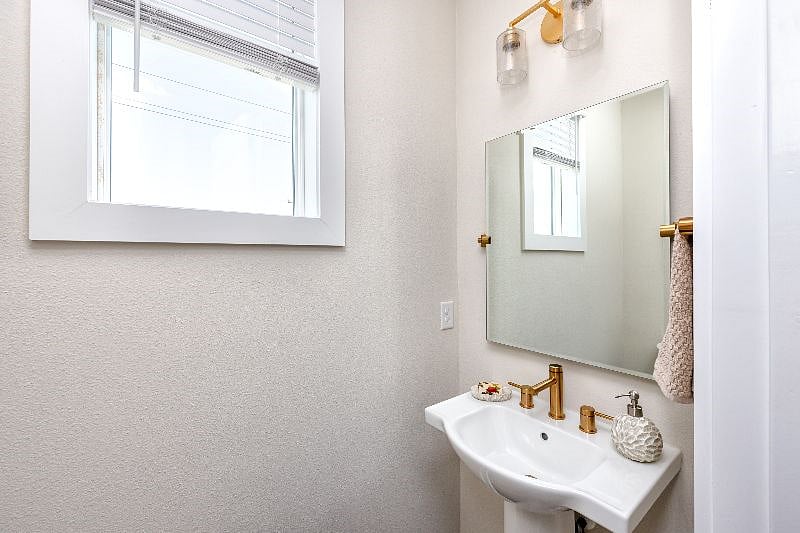 Furnished Finder property 383811_1 photo 34