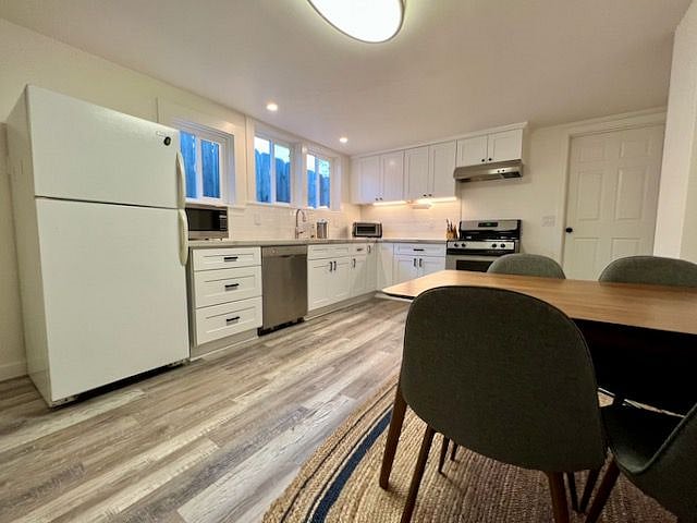 Furnished Finder property 383869_1 photo 8