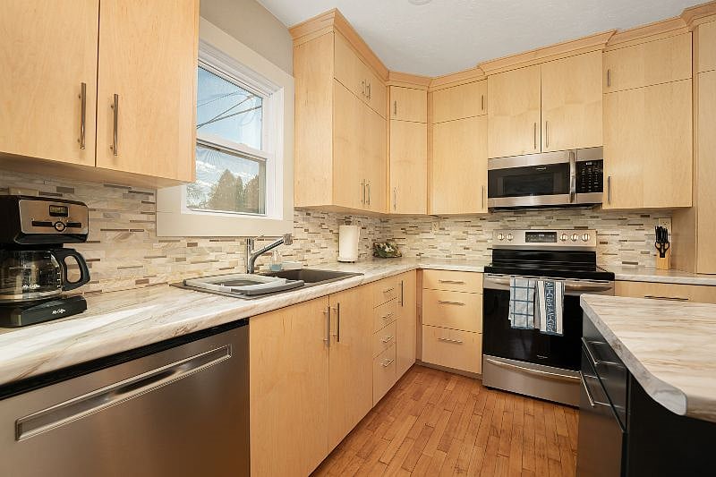 Furnished Finder property 383874_1 photo 9