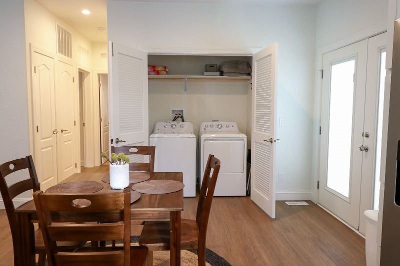 Furnished Finder property 383958_1 photo 5