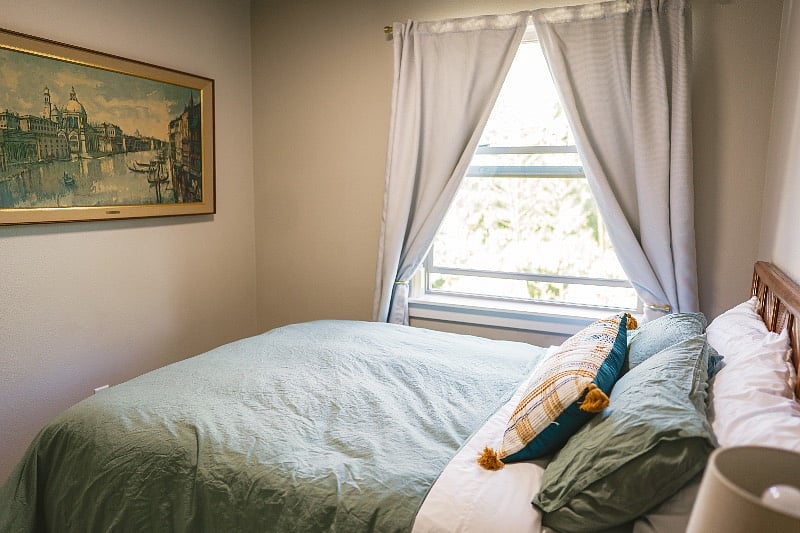 Furnished Finder property 384010_1 photo 14