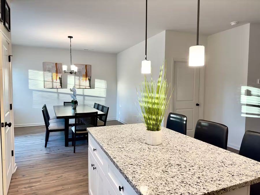 Furnished Finder property 384026_1 photo 24