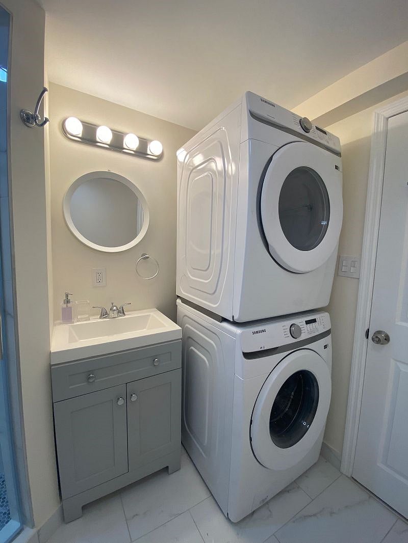 Furnished Finder property 384027_1 photo 13