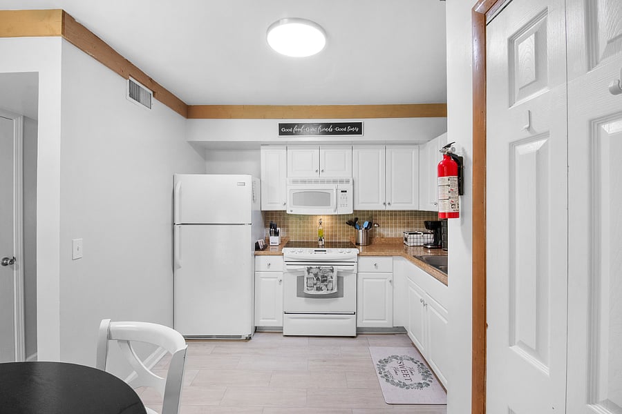 Furnished Finder property 384038_2 photo 10
