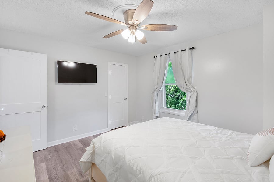 Furnished Finder property 384038_2 photo 29