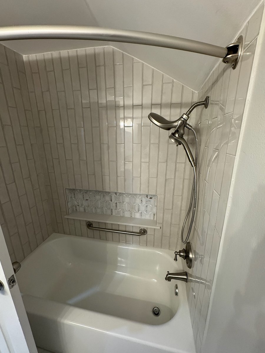 Furnished Finder property 384075_3 photo 12