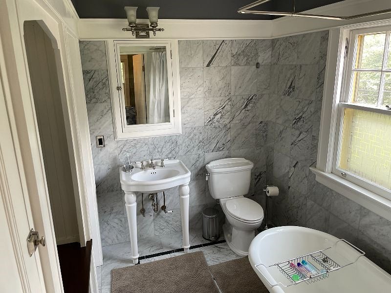 Furnished Finder property 384083_1 photo 12