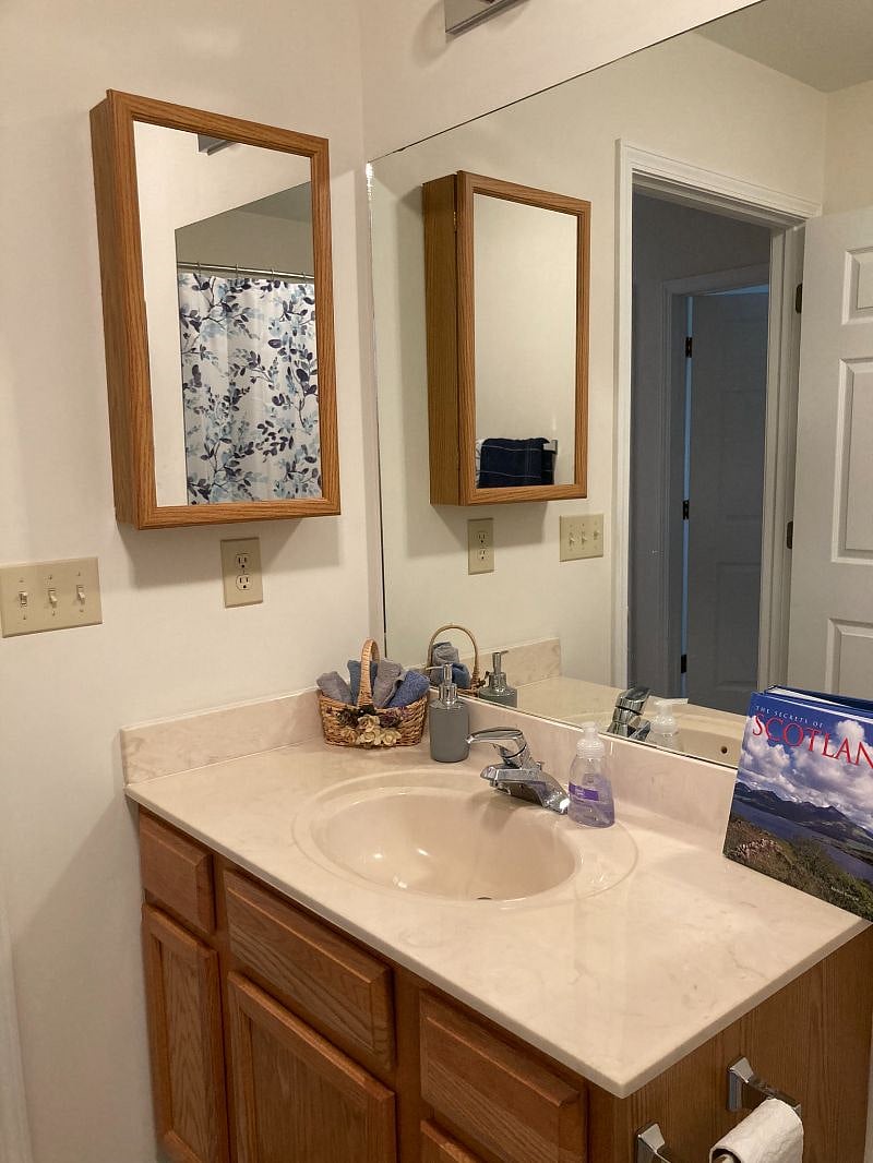 Furnished Finder property 384103_1 photo 17
