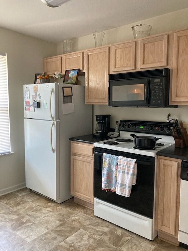 Furnished Finder property 384103_1 photo 6