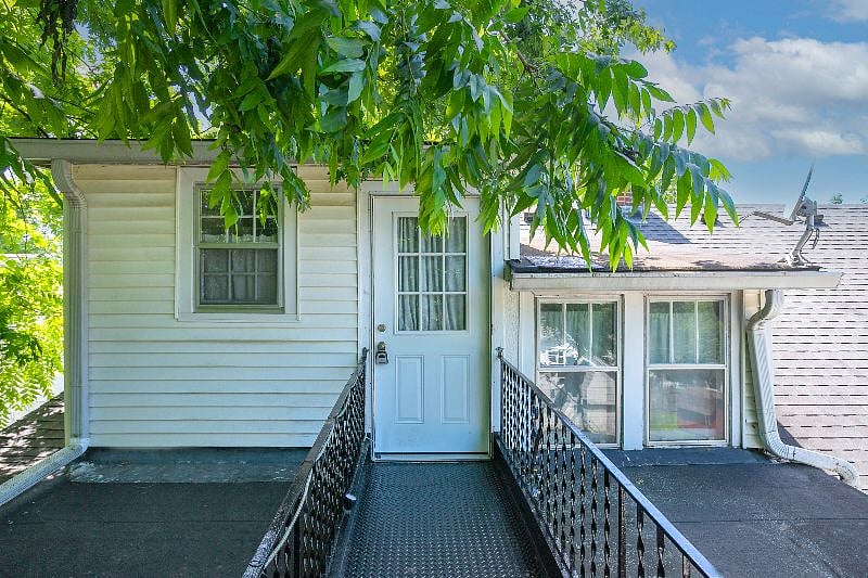 Furnished Finder property 384120_1 photo 28