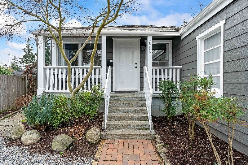 Furnished Finder property 384123_1 photo 15